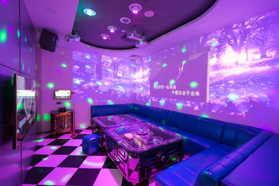 Ktv In Orchard Central Has Different Themed Rooms Prices From S