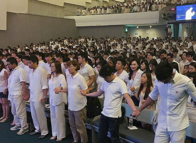 Pastor Lawrence Khong: 'We will wear white until the pink is gone' -   - News from Singapore, Asia and around the world