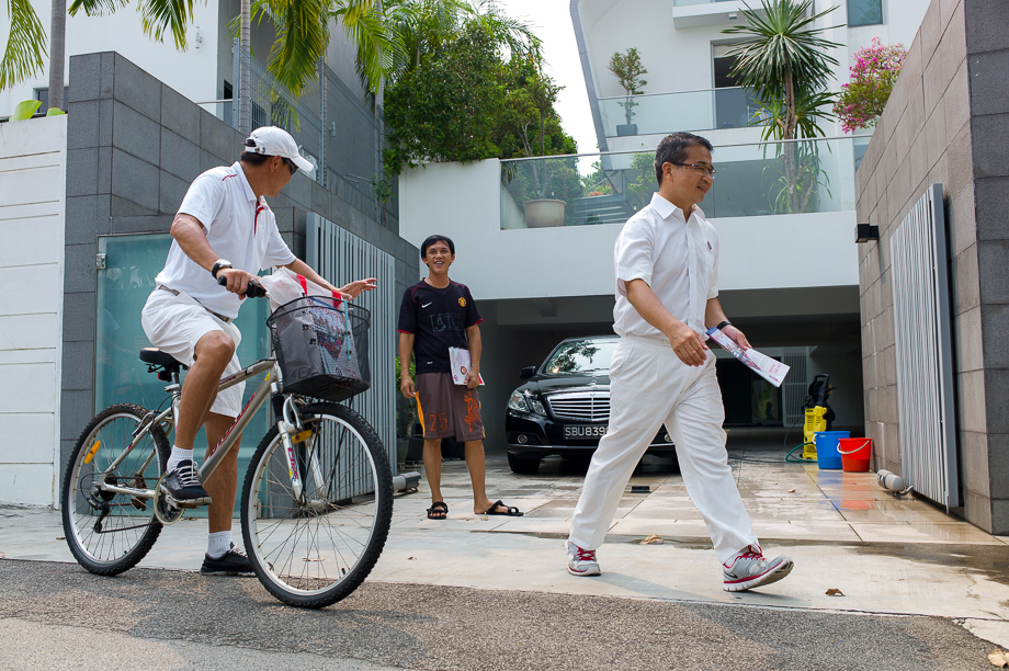 Ok lah, he walks and runs as well k. Photo by: Jamie Chan for MothershipSG