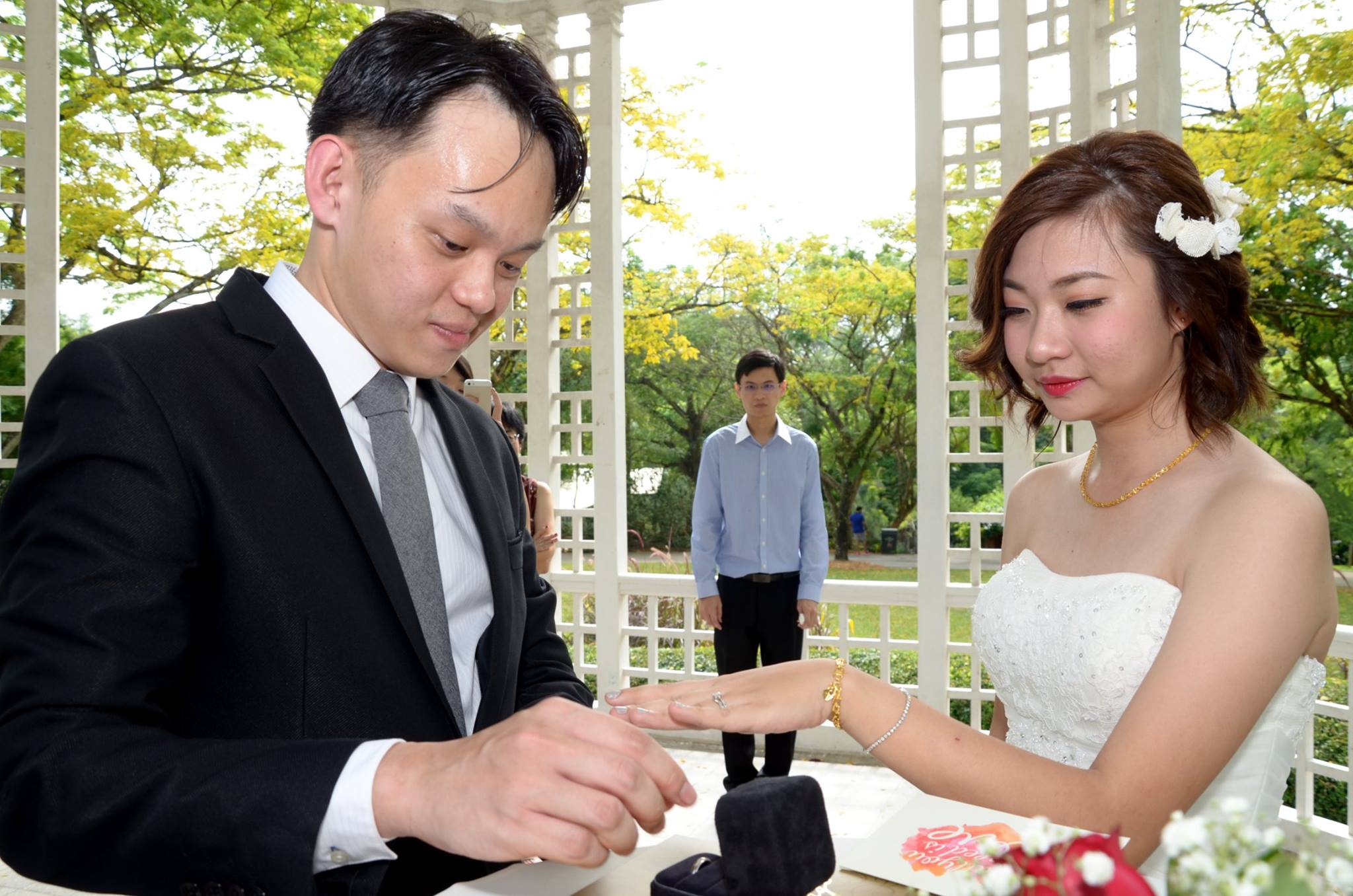 newly-wed-photos-06
