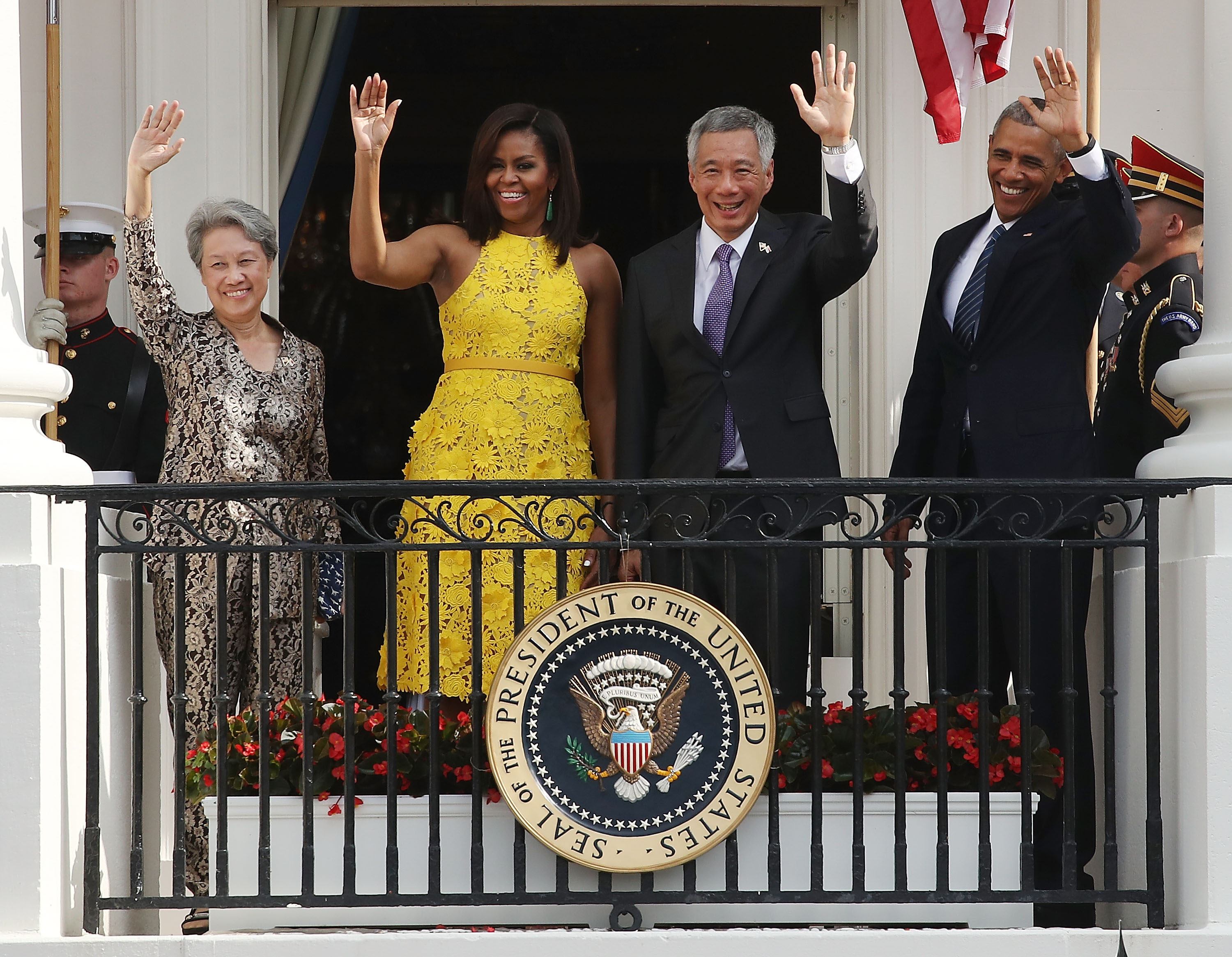 WASHINGTON, DC - AUGUST 02: U.S. President Barack Obama (R) and first lady Michelle Obama (2nd L) stand with Singapore Prime Minister Lee Hsien Loong and his wife Ho Ching during an arrival ceremony at the White House August 2, 2016 in Washington, DC. The president and first lady will host a state dinner in Loong's honor, just the 11th state dinner thrown since Obama became president. (Photo by Mark Wilson/Getty Images)