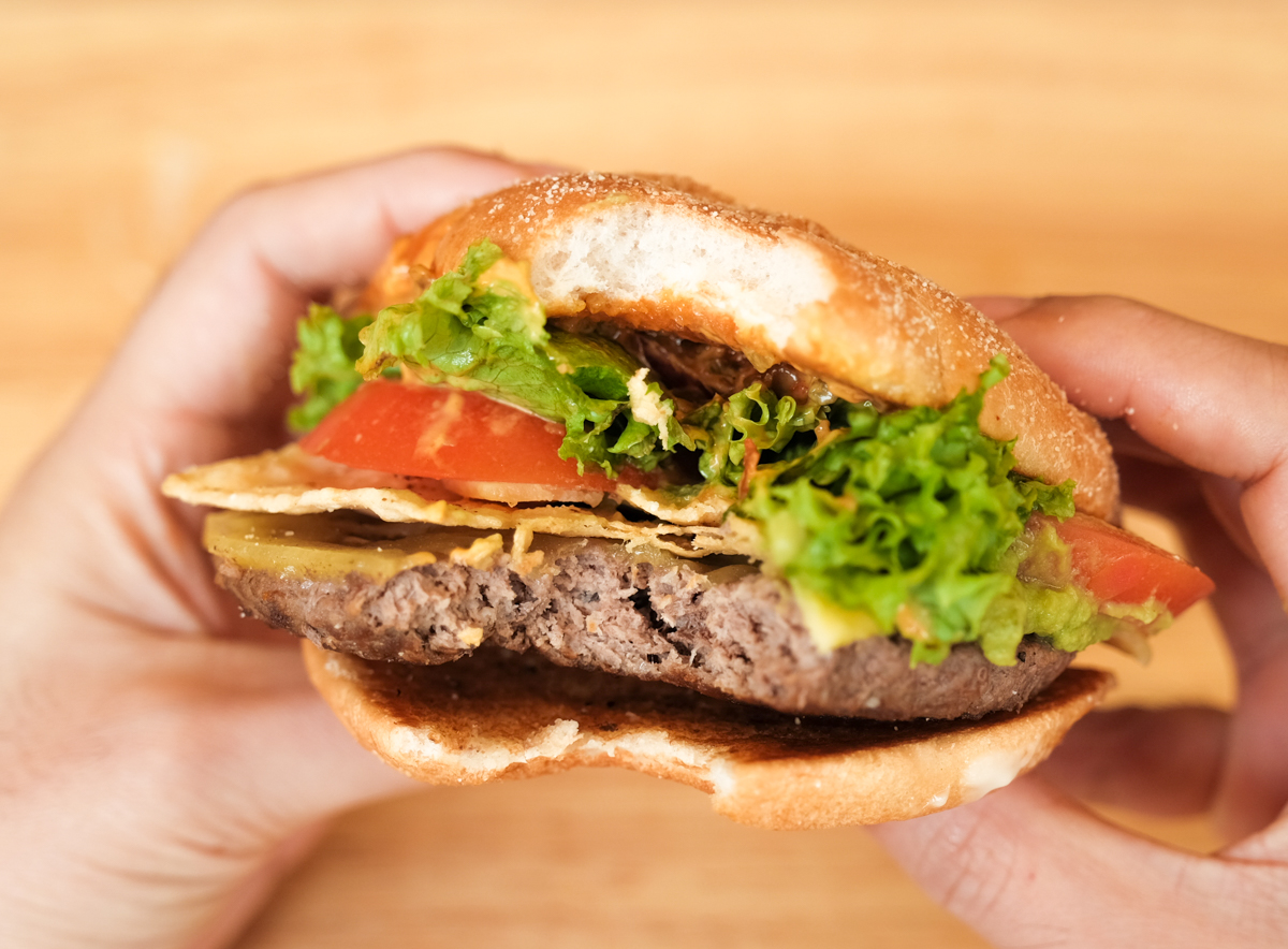 mcdonalds premium signature series spicy tortilla burger bite (1 of 1)