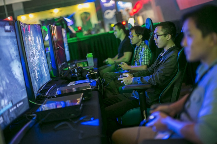 Play games for free and win free stuff? Naise. Photo Credit: Mark Teo/Afterdark Facility