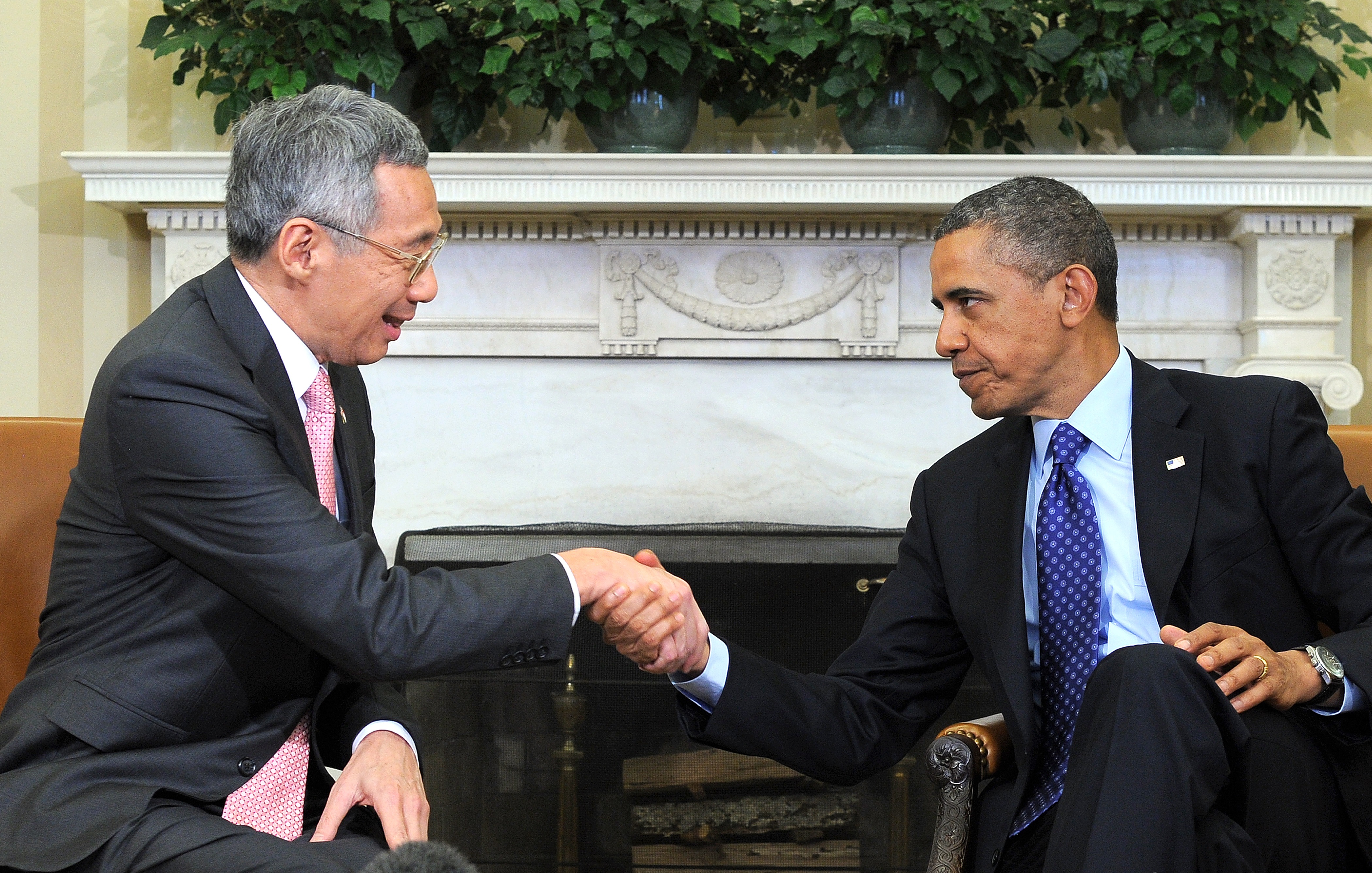 GettyImages-165265874-LHL-and-Obama.jpg