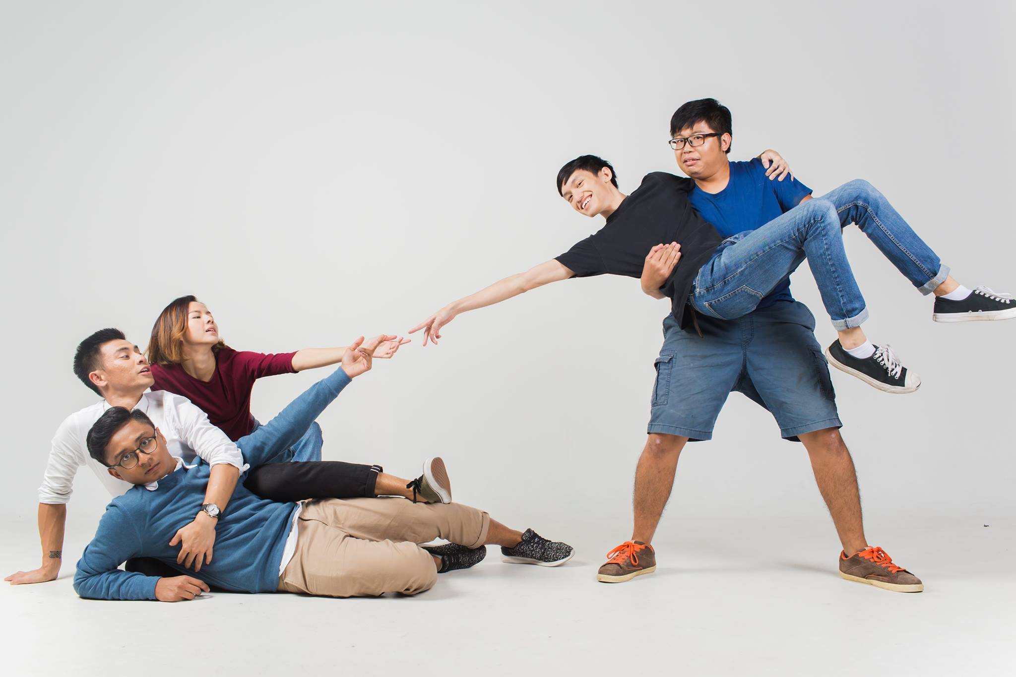 Shinhwa shares hilarious selca | allkpop.com | Funny poses, Funny images,  Funny photos