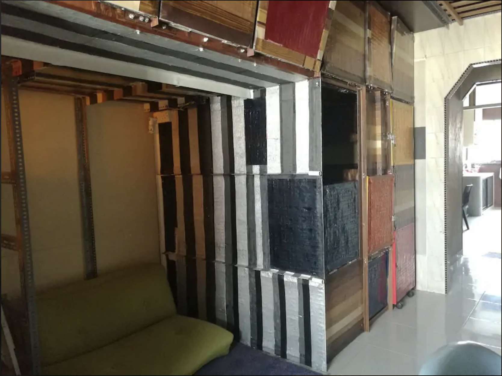 Man creates capsule hotel in HDB at Marsiling, lists it on Airbnb for S