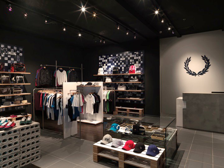 Up to 50% off at all Fred Perry outlets till Jan. 2, 2019 - Mothership ...