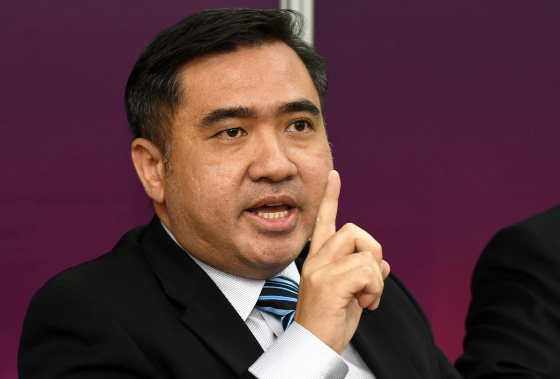 M'sian Transport Minister says S'pore selective in publishing emails; S