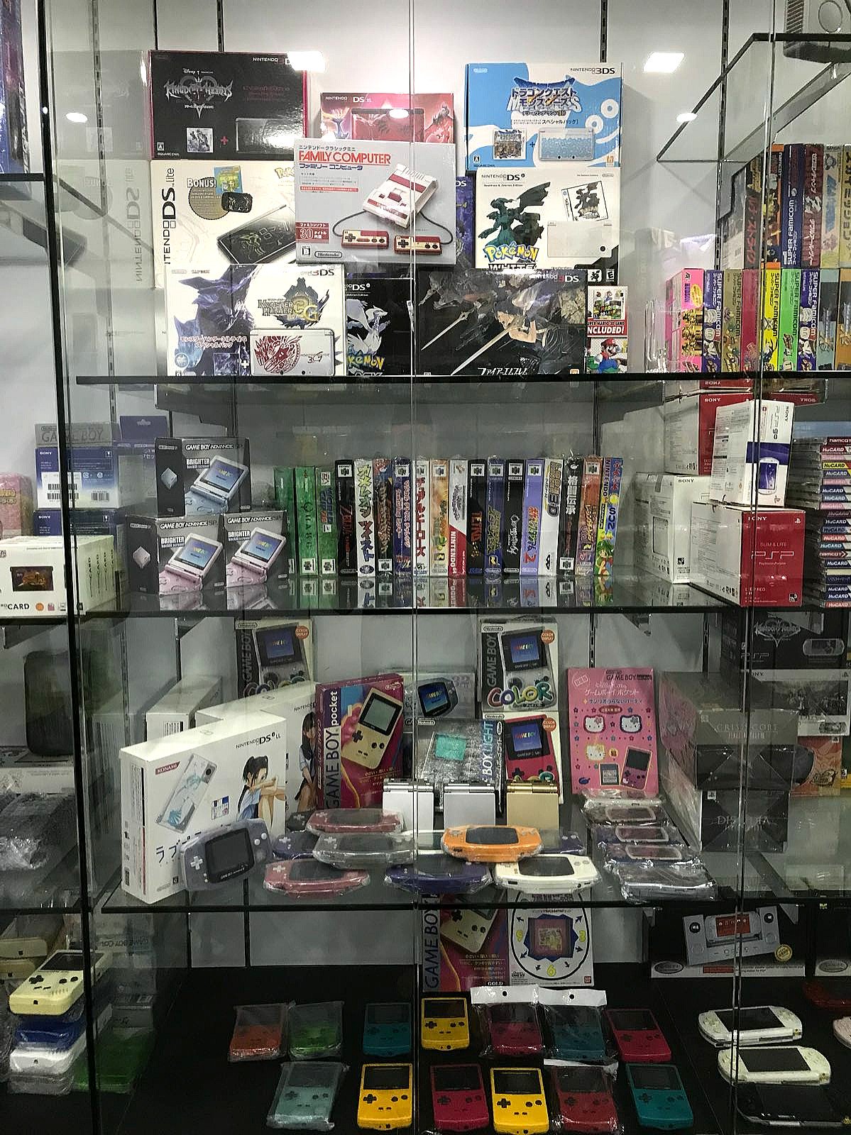 sim lim square retro game shop