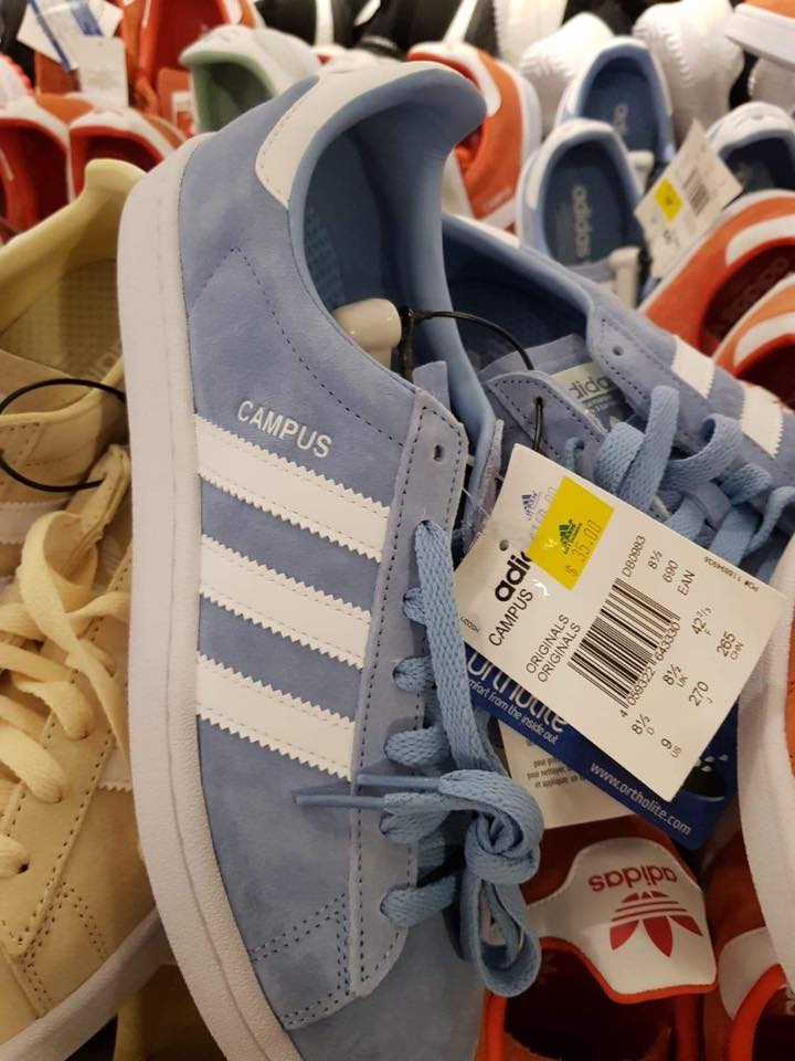 Zoekmachinemarketing eenheid in de rij gaan staan Adidas shoes going for S$35 - S$75 at factory outlet in Velocity Novena,  2nd pair 50% off - Mothership.SG - News from Singapore, Asia and around the  world