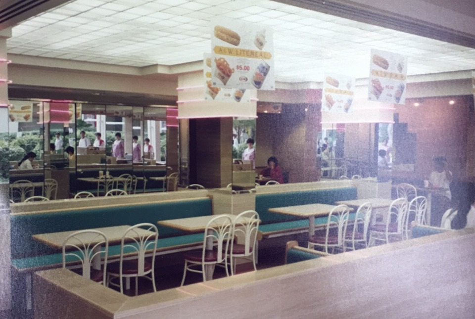 Photos of old A&W outlet in AMK have S'poreans reminiscing like they're