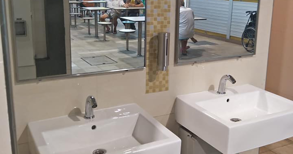 S Pore Tap Water Very Safe To Drink Just That Hawker Centre Toilets Faucets Super Gross Mothership Sg News From Singapore Asia And Around The World - Is Public Bathroom Sink Water Safe To Drink