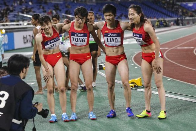 Beautiful Chinese female athlete wins gold medal at 2023 National