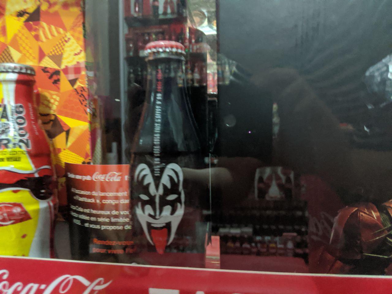 kiss coke bottle