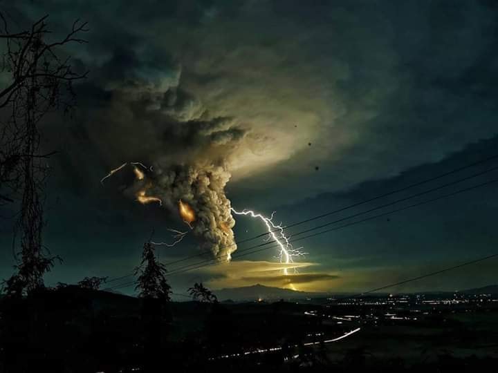 taal volcano eruption philippines