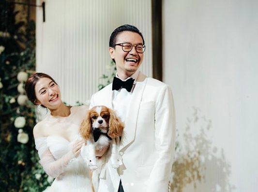 dog at wedding of thai actress