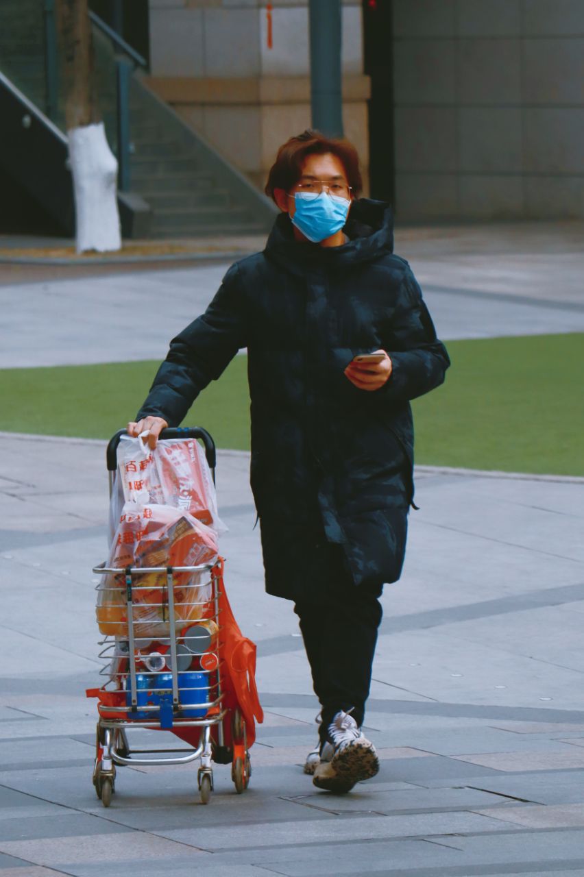 Man with a pushcart in Wuhan during the wuhan lockdown