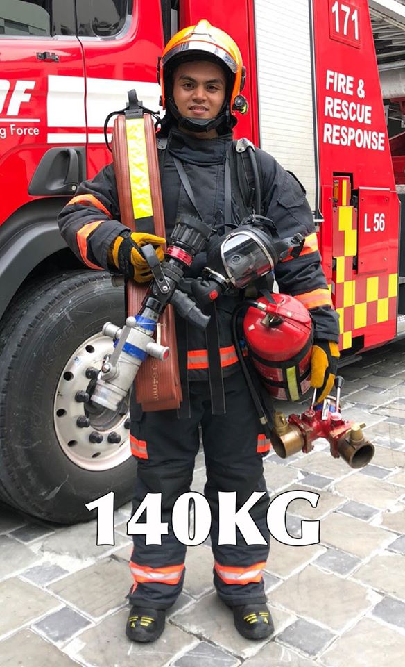 equipment scdf carry firefighters fire firefighter weight firefighting nozzle mothership sg hose scba heavy extinguisher asia total 60kg action while