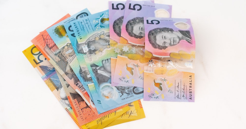 Framework Stå på ski flyde S$1.00 = AUD1.11: Australian dollar falls to 10-year low against S'pore  dollar - Mothership.SG - News from Singapore, Asia and around the world