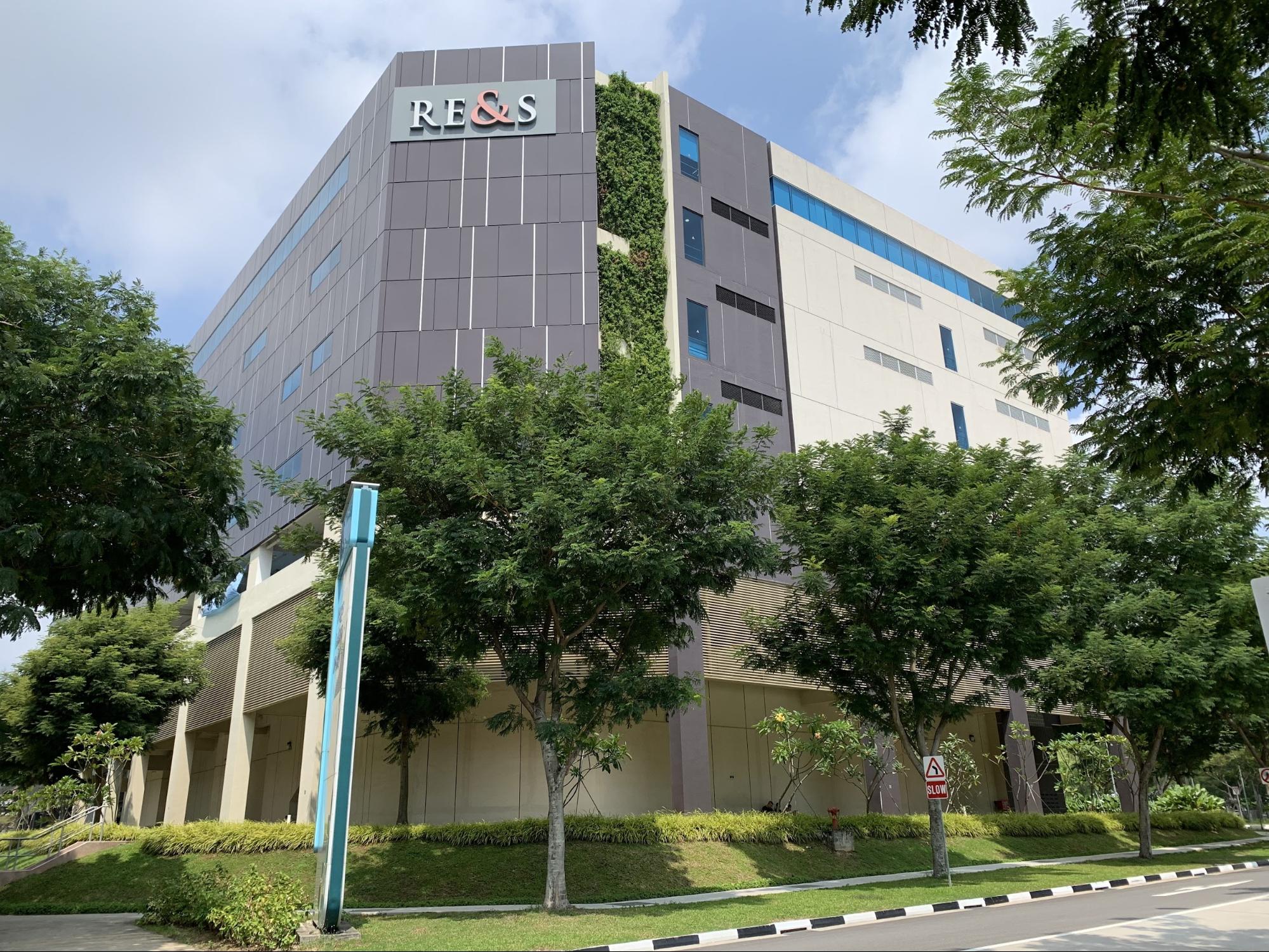 RE&S building at 32 Tai Seng Street