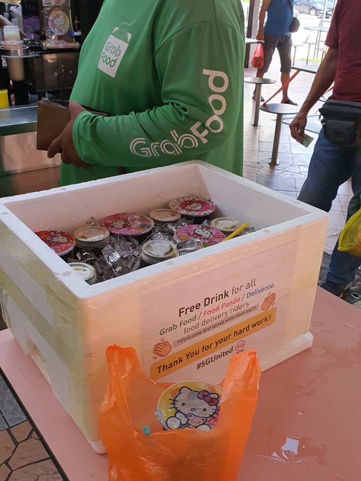 Yishun hawker giving away free drinks to food delivery riders until May