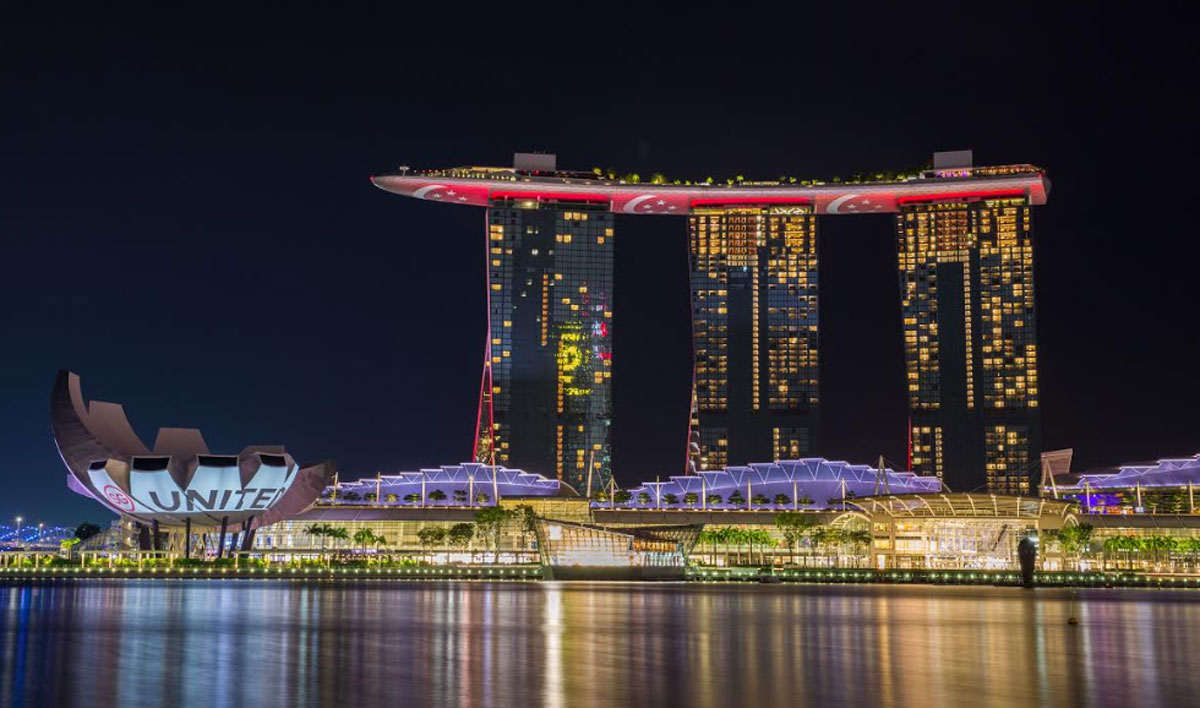 Covid-19: Marina Bay Sands goes dark - Mothership.SG - News from