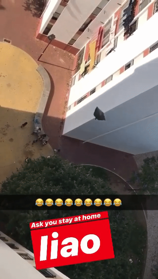 Video of water bomb dropped on group of kids from more than 5 storeys