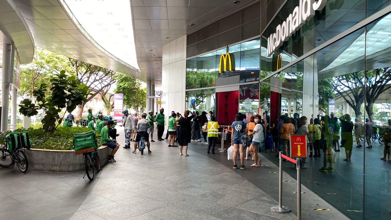 bedok-mall-macs.jpg