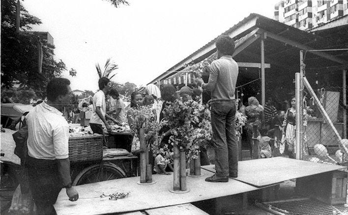 Old 1980s & 1990s photos of Geylang Serai Ramadan bazaar 
