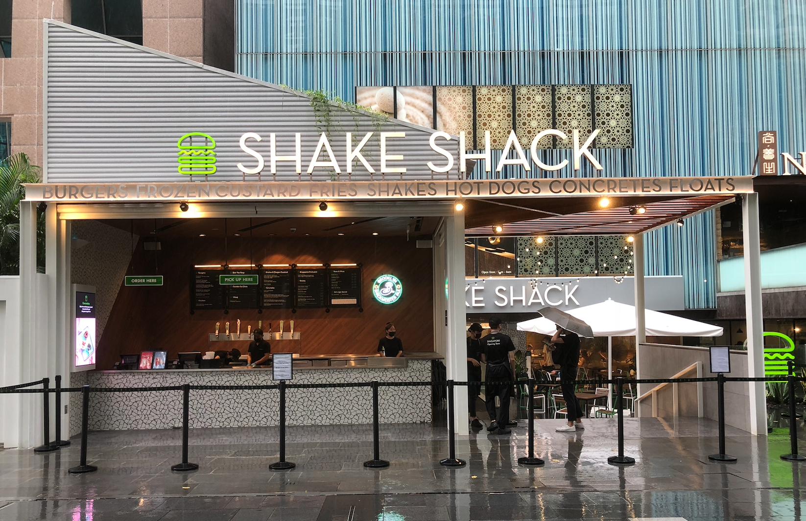 Shake Shack Orchard opens on Aug. 5 with takeaway bar ...