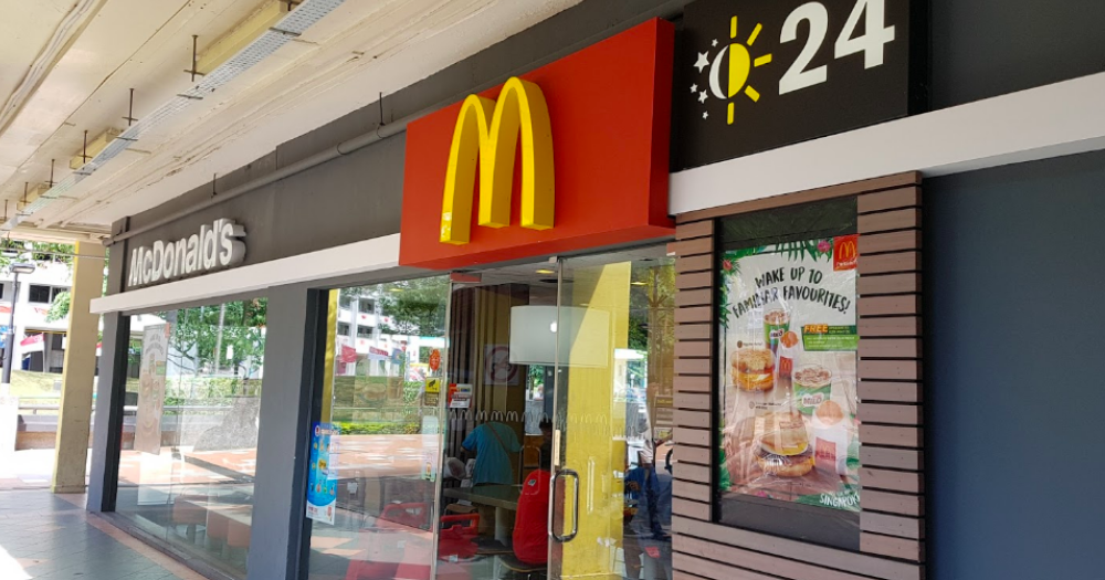 24 Hour Mcdonald S Mcdelivery Back Again In S Pore On Fridays Saturdays Mothership Sg News From Singapore Asia And Around The World