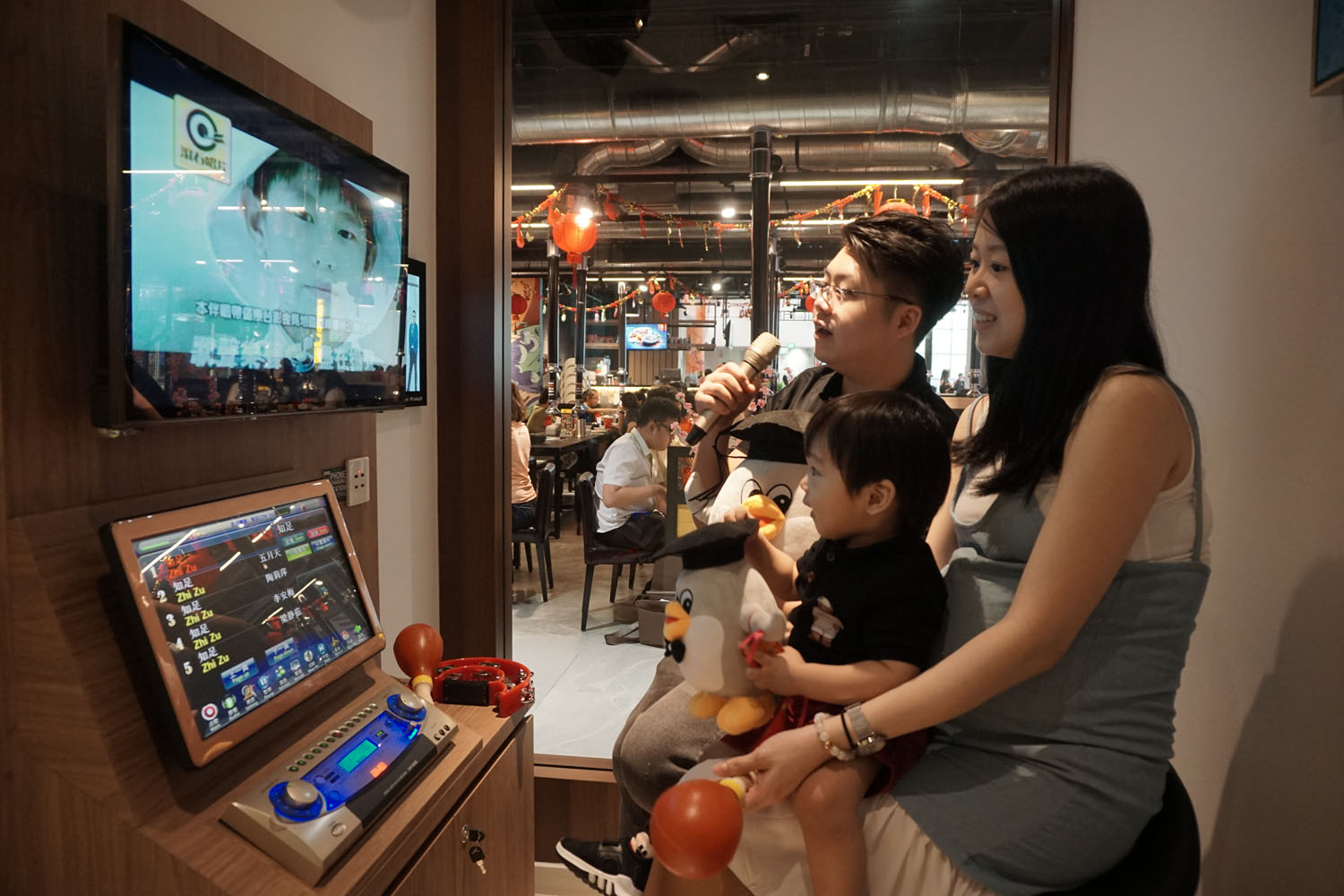 teo heng ktv paying workers