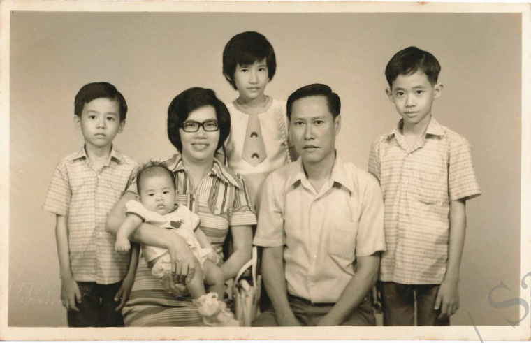 Yee Jenn Jong and his family