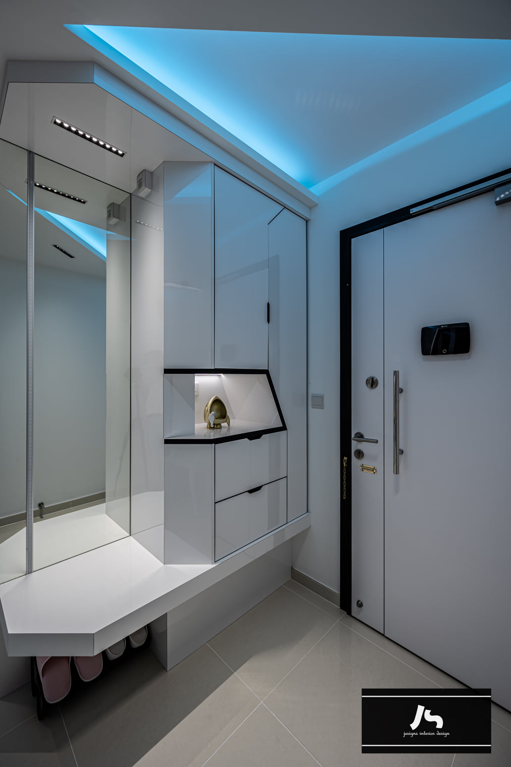 4 Tron blue futuristic bedroom theme | Interior Design Ideas