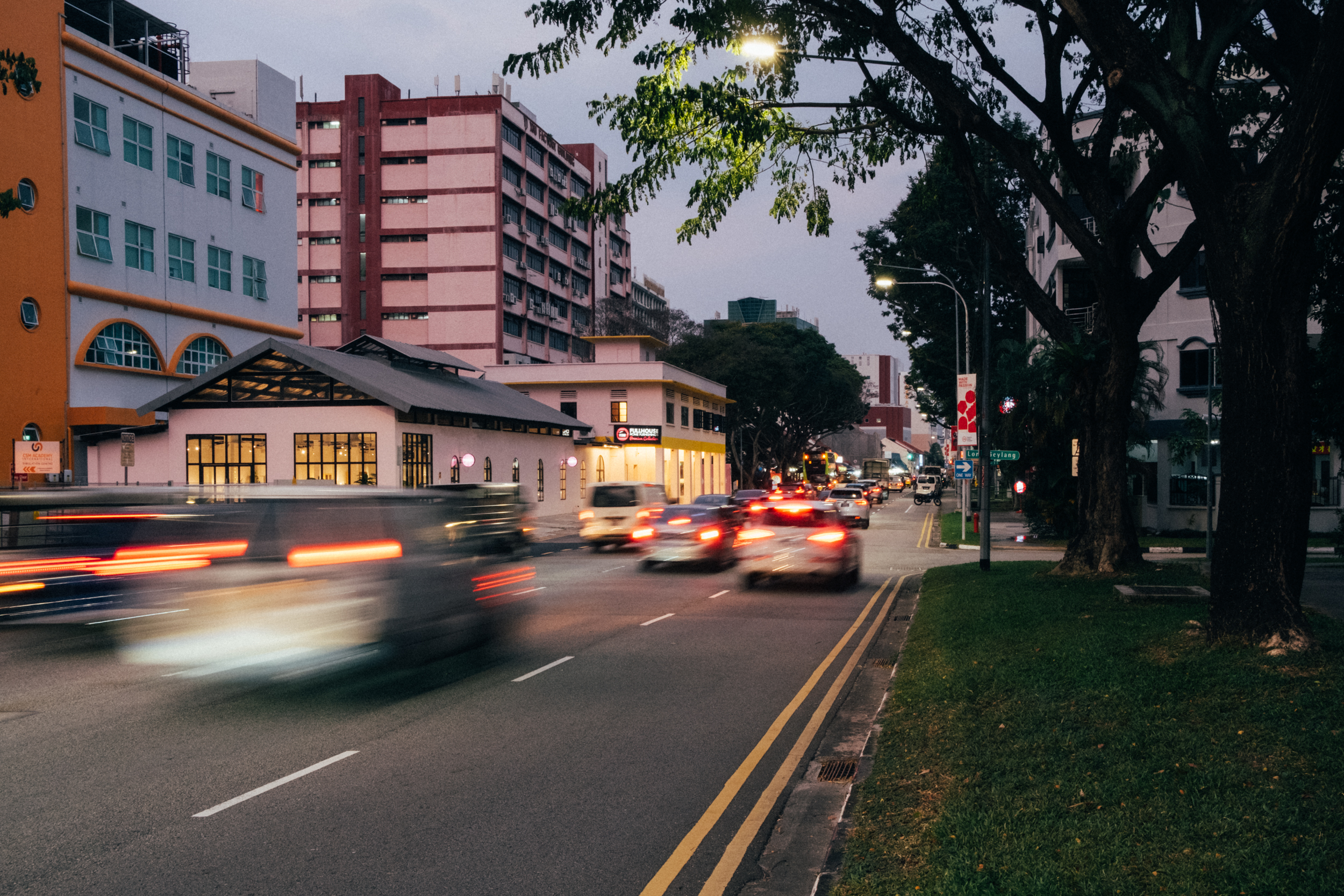 Image of cars in Geylang