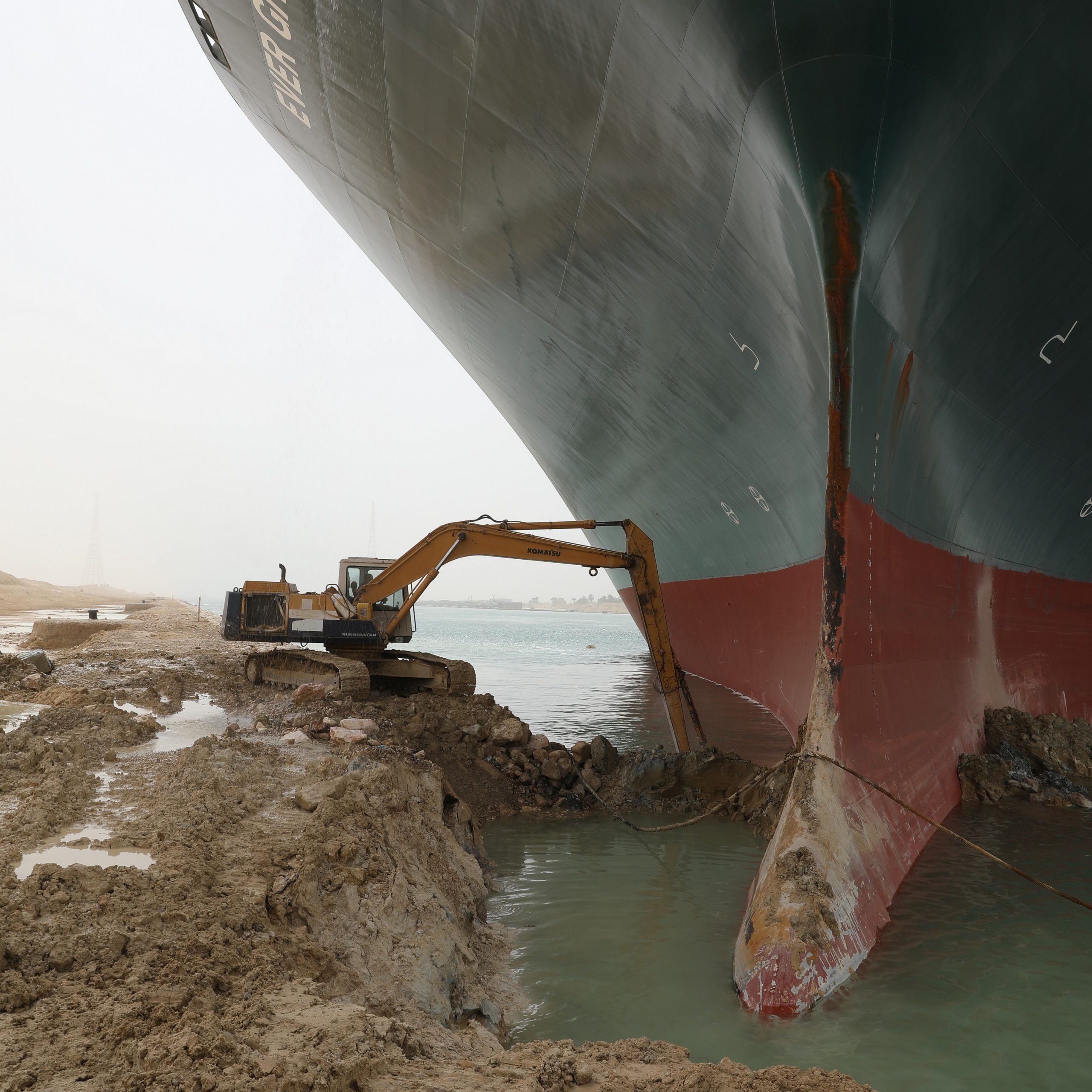 Ong Ye Kung explains Suez Canal shipping delays using CTE ...