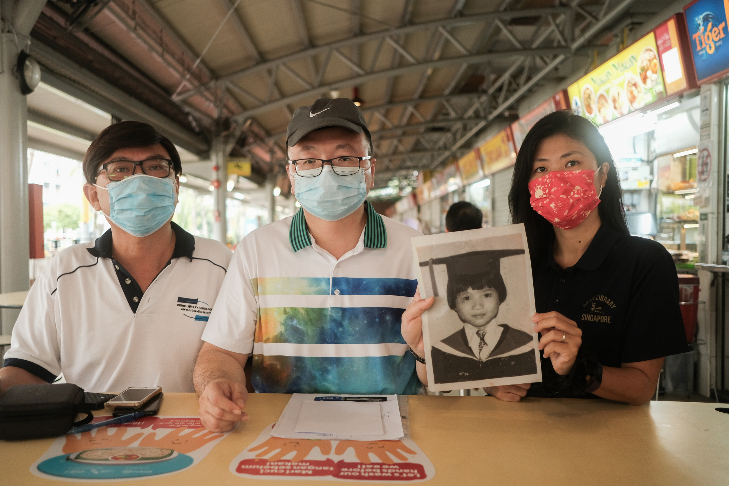 Image of Goh Leng Hai and members of Crime Library Singapore