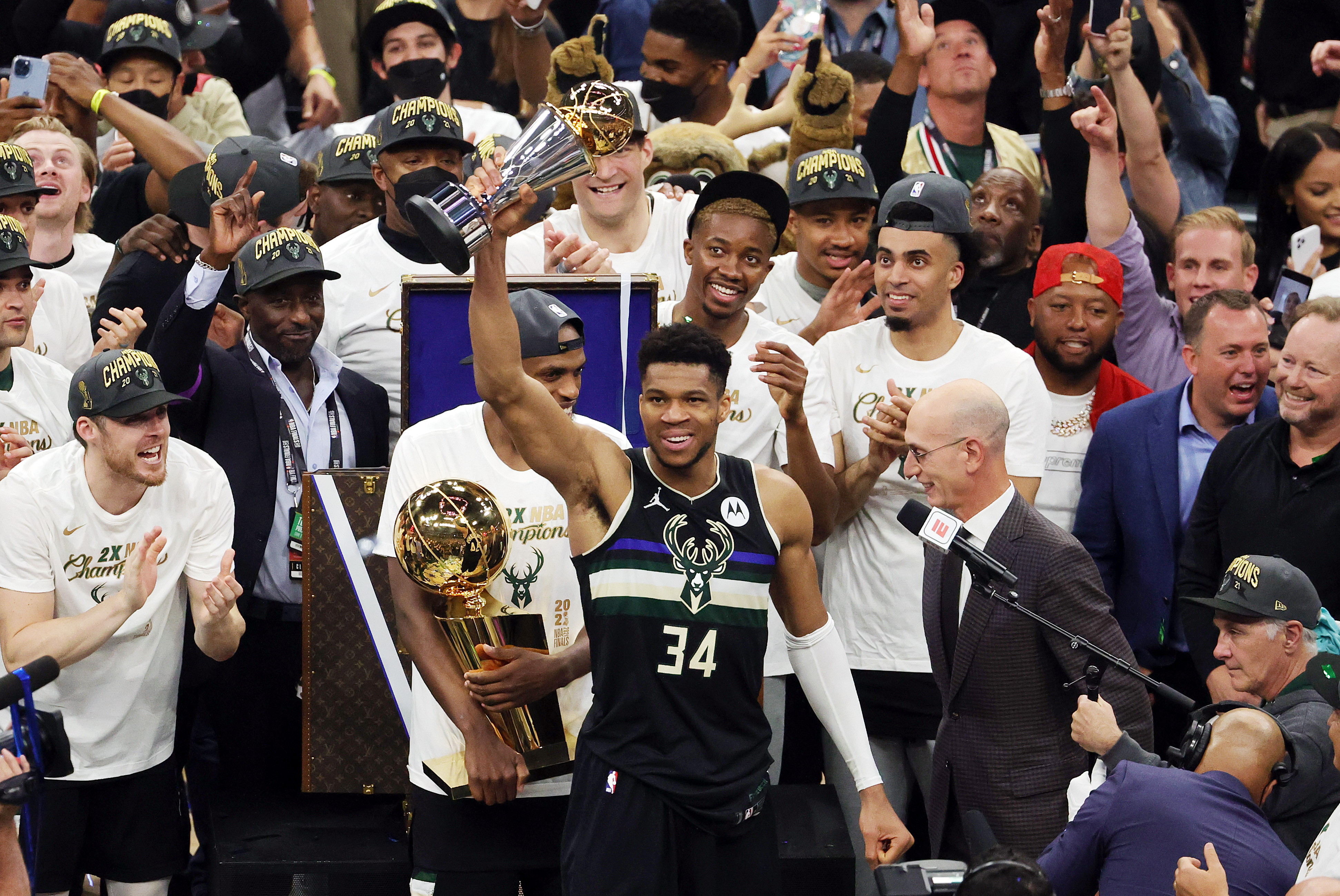 Milwaukee Bucks ORIGINAL Newspaper 2021 NBA Finals Champions -   Singapore