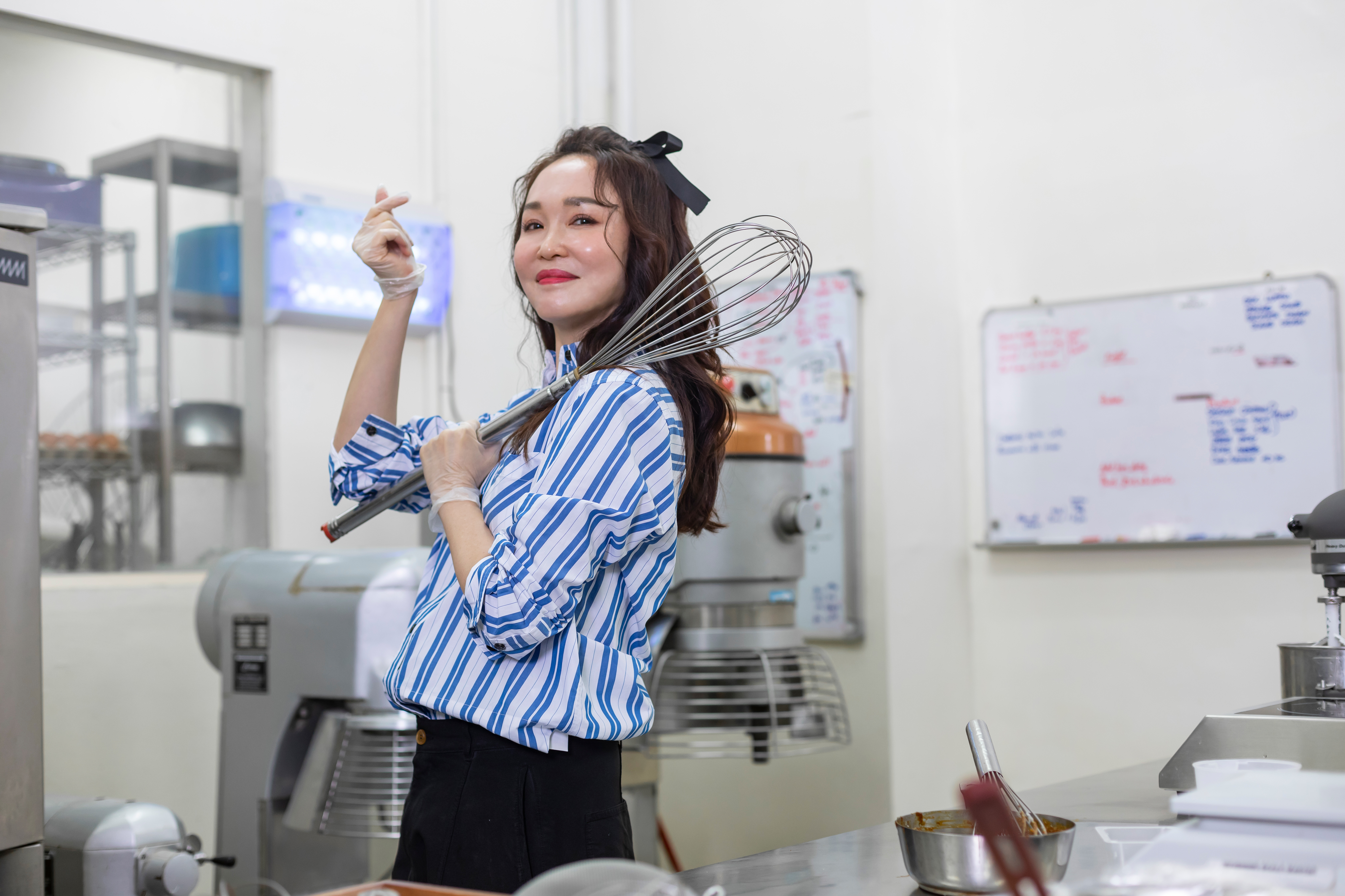 Fann-Wong-Giant-whisk.jpg