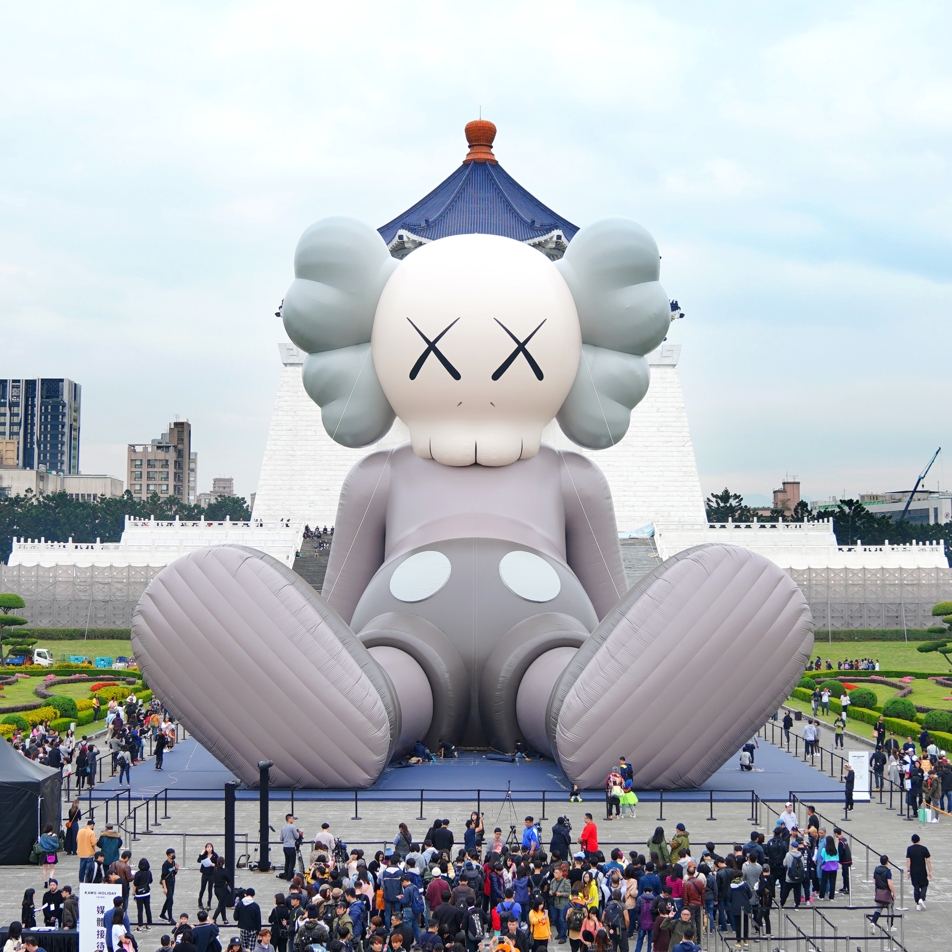 KAWS:HOLIDAY Singapore concludes its exhibition — TFR