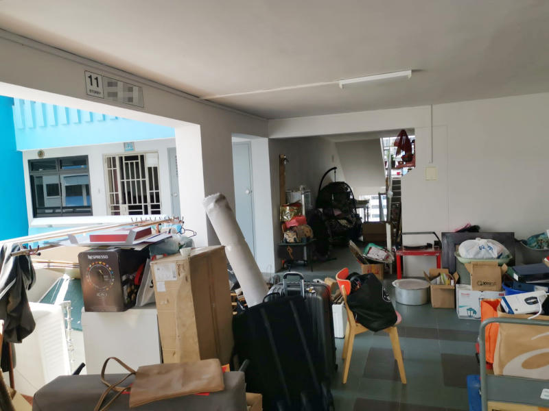 sengkang-hoarder-clutter-corridor.jpg