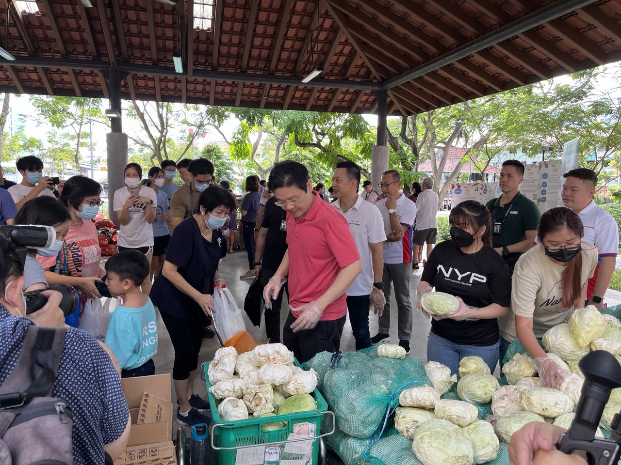 Lawrence Wong handing out 'ugly' but edible food.