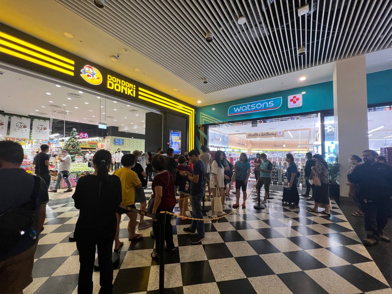 S'poreans queue at Don Don Donki Jurong Point's opening as 13 other ...