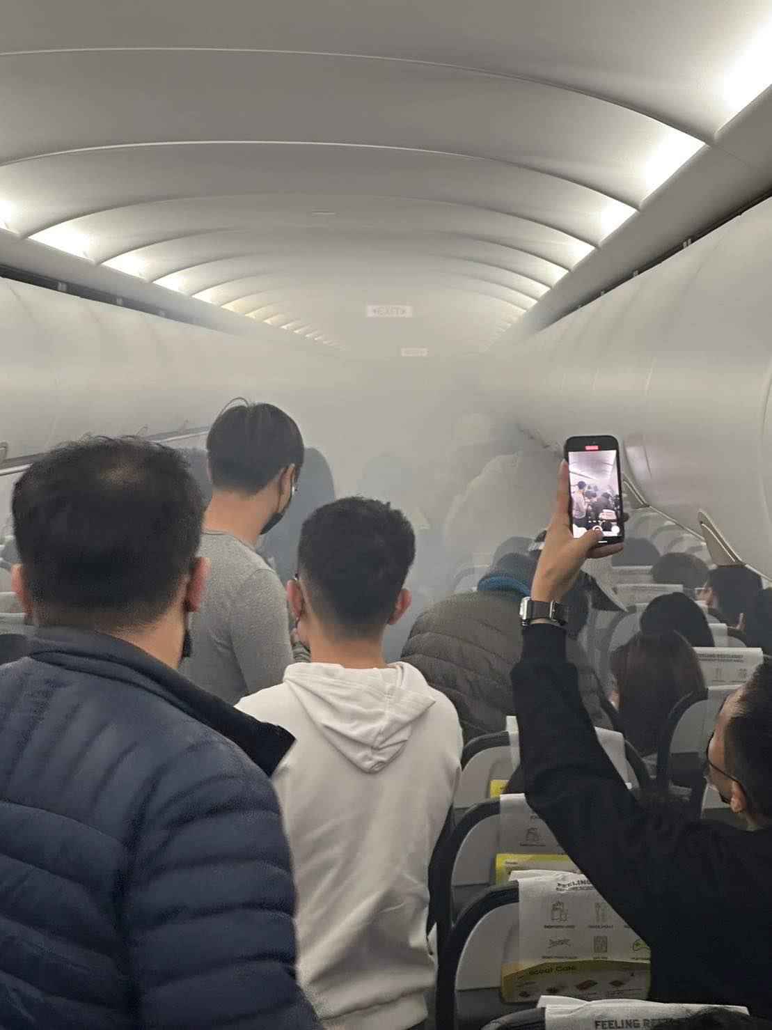 Power bank catches fire on Scoot plane before takeoff from Taiwan to  S'pore, 2 suffer minor burns - Mothership.SG - News from Singapore, Asia  and around the world