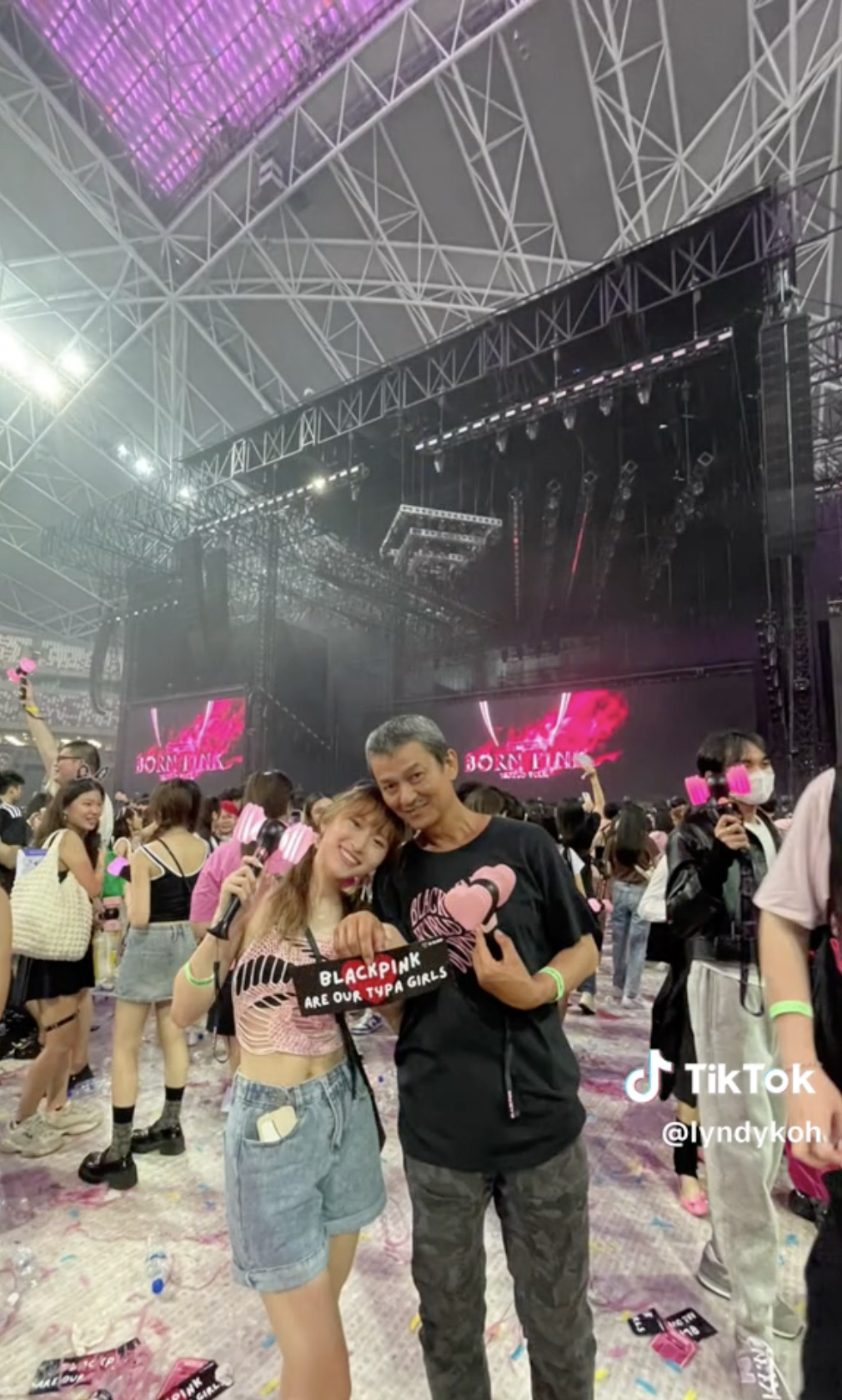 60-Year-Old Dad Attends His First Blackpink Concert in Singapore