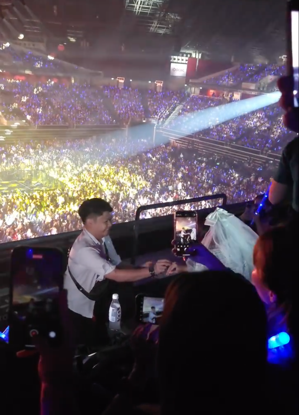 Joker Xue Concert Turns Into Love Fest: Man Proposes Amidst Melodies!