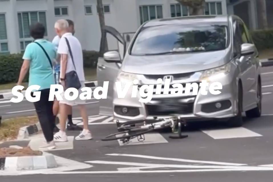 Cyclist & driver point fingers at each other, police called in 2nd ...