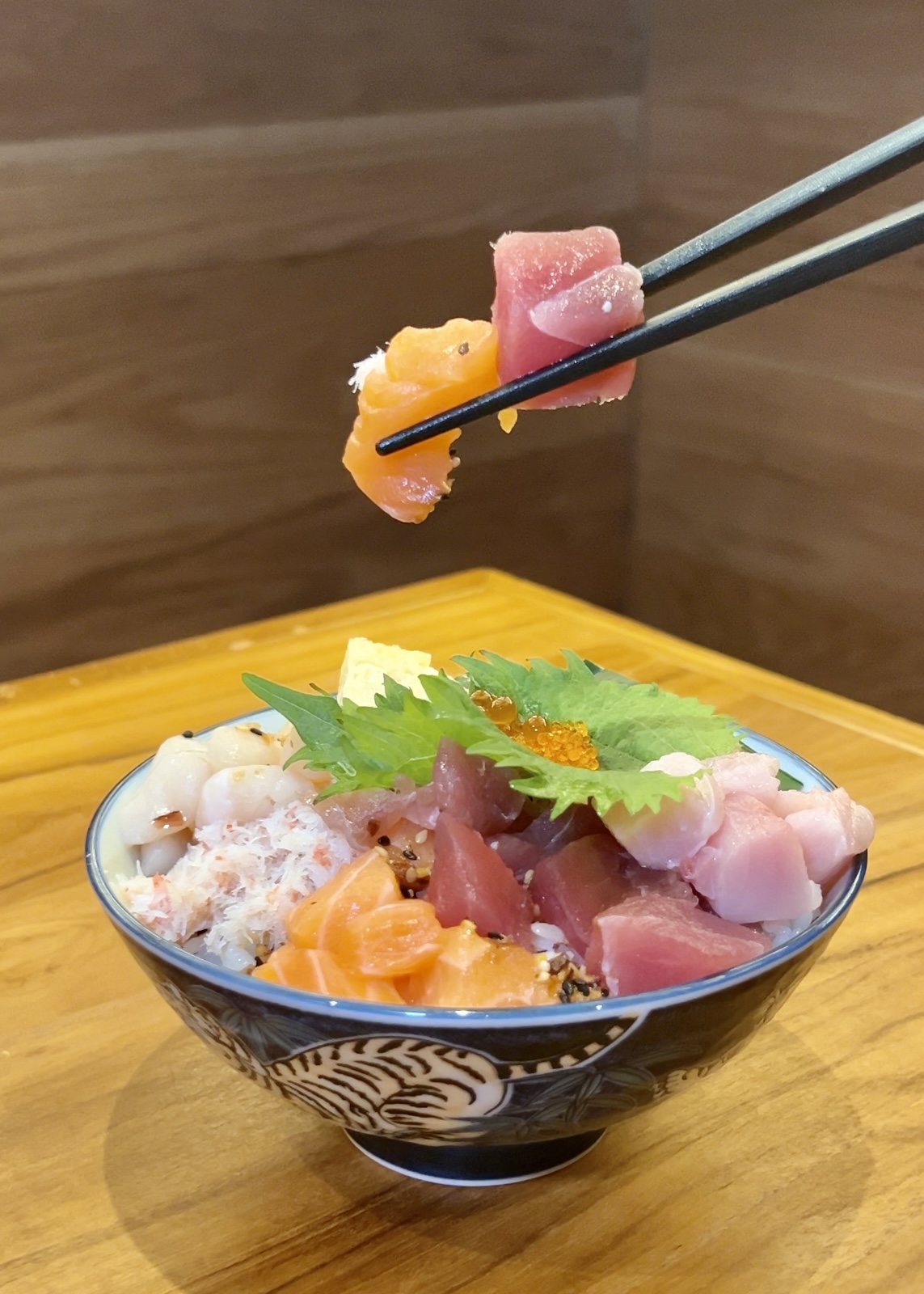 Japanese restaurant at Centrepoint has kaisen don, chirashi don & more ...