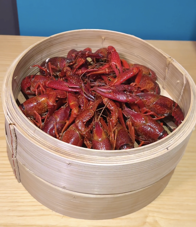 Steamed Crawfish Dish