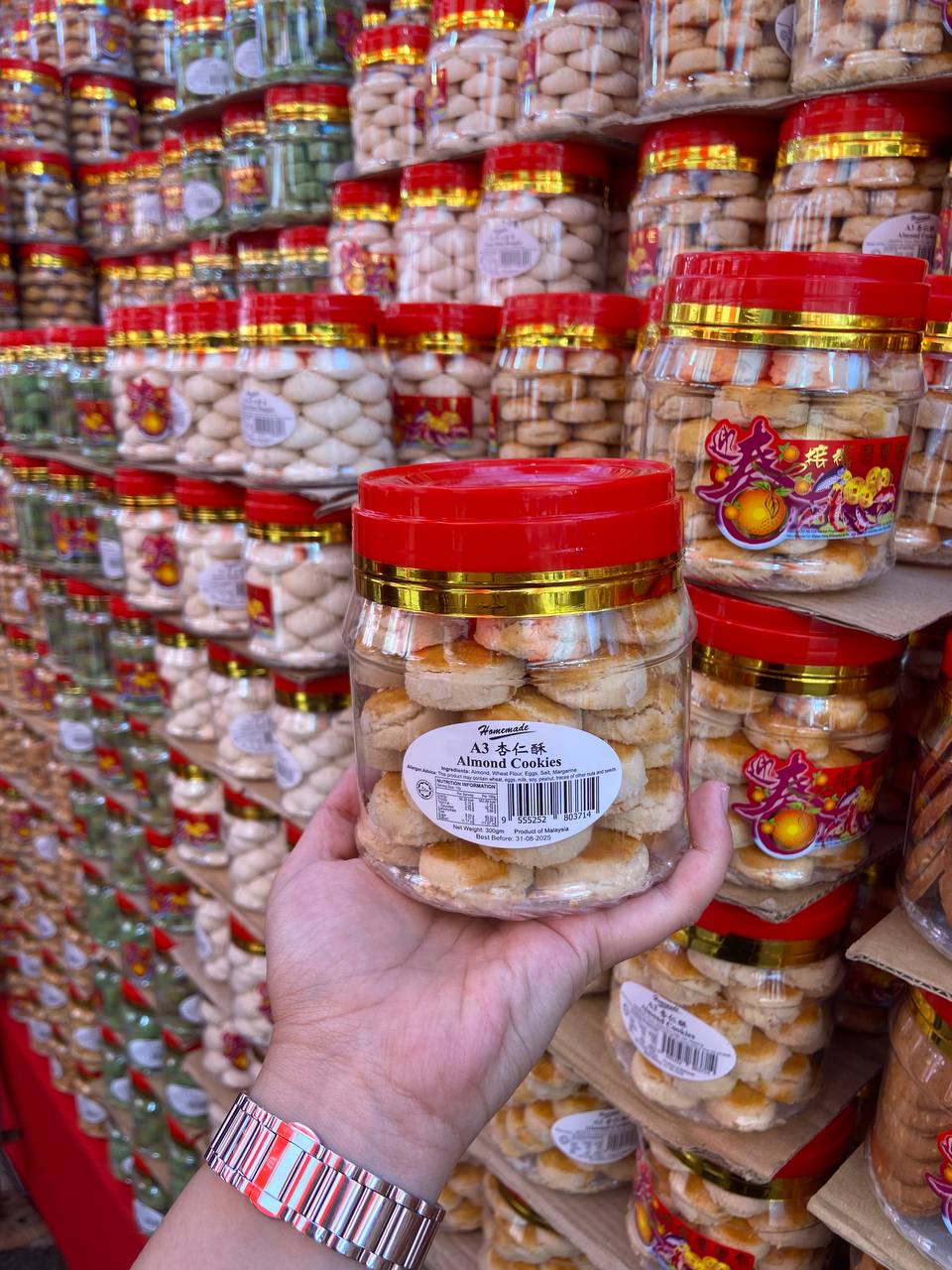 almond cookies at chinatown Singapore